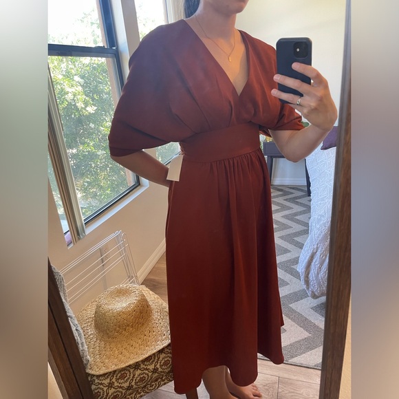 Alexia Admor rust brown V-neck a-line midi dress - Picture 2 of 7